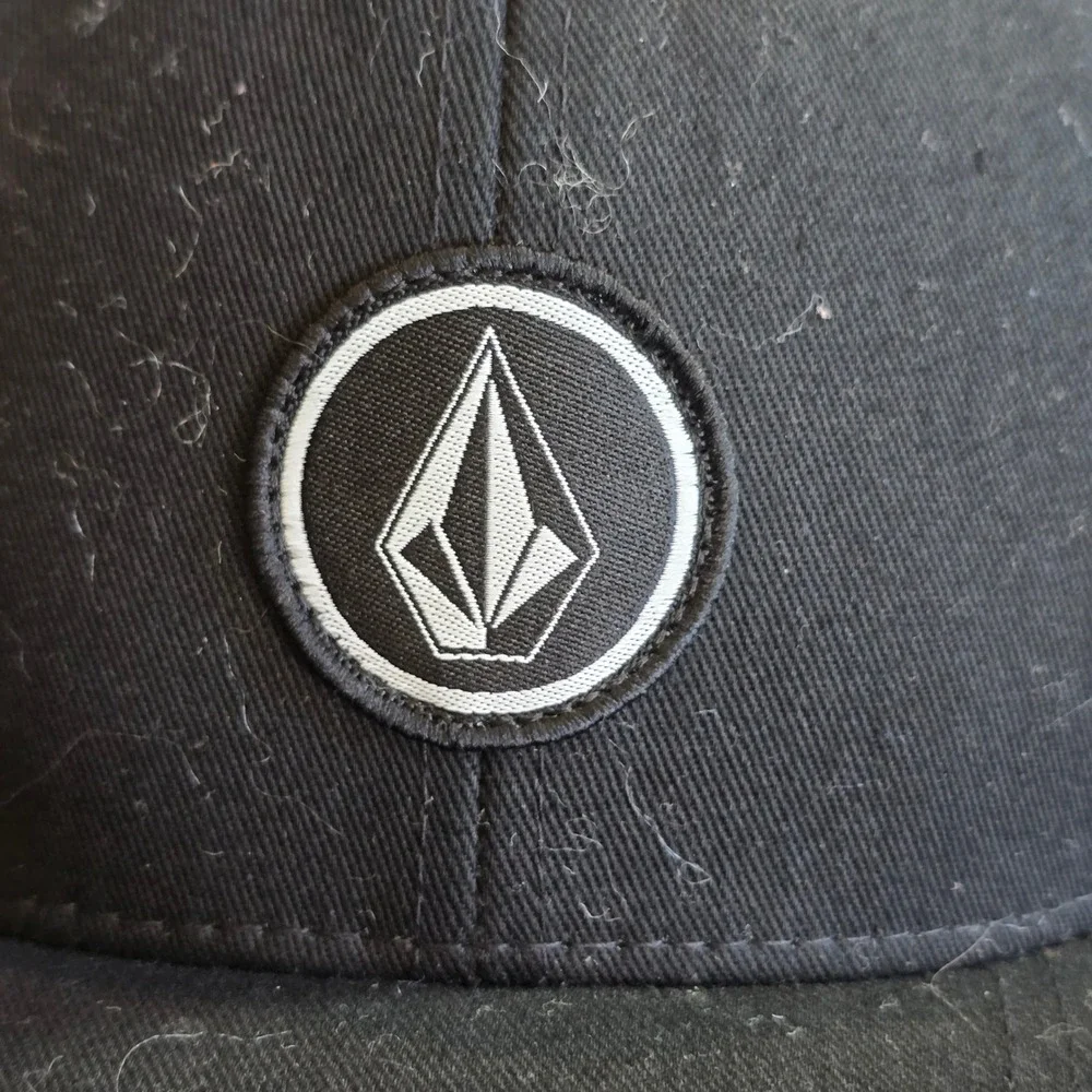Volcom Accessories Snapback Hat Mens One Size Black Flat Bill Stone Logo Patch - Picture 8 of 8